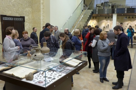 Выставки к 115-й годовщине XII Всероссийского археологического съезда в Музее археологии университета