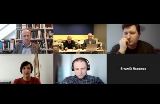 Вітаємо аспіранта кафедри історіографії, пам’яткознавства та археології В. М. Яковлєва з успішним захистом дисертації