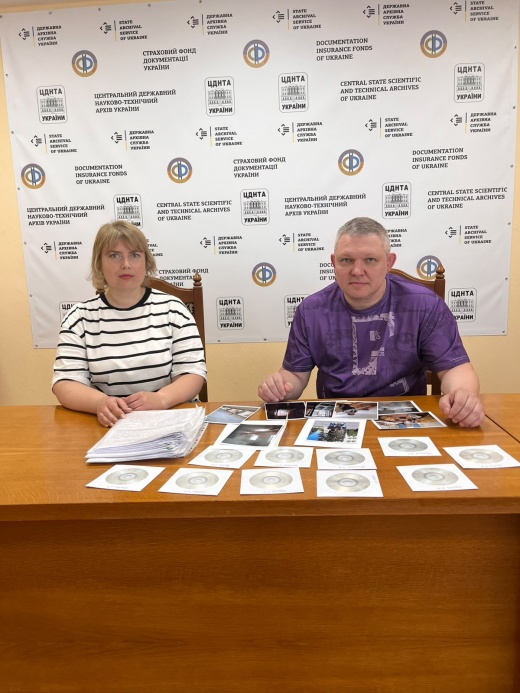 ​Документування досвіду війни: відбулася передача матеріалів до ЦДНТА України